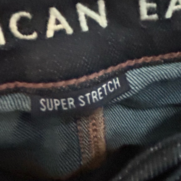 AMERICAN EAGLE SUPER STRETCH WIDE LEG DARK WASH JEANS - Picture 6 of 10
